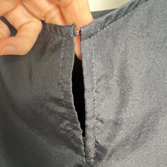 NEW INCLAN Studio Navy Black Cupra Silk Organza Sleeveless Blouse Lagenlook XS - Picture 9 of 12